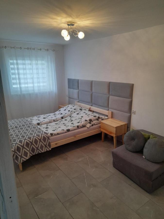 Apartament Lotos ザトル エクステリア 写真
